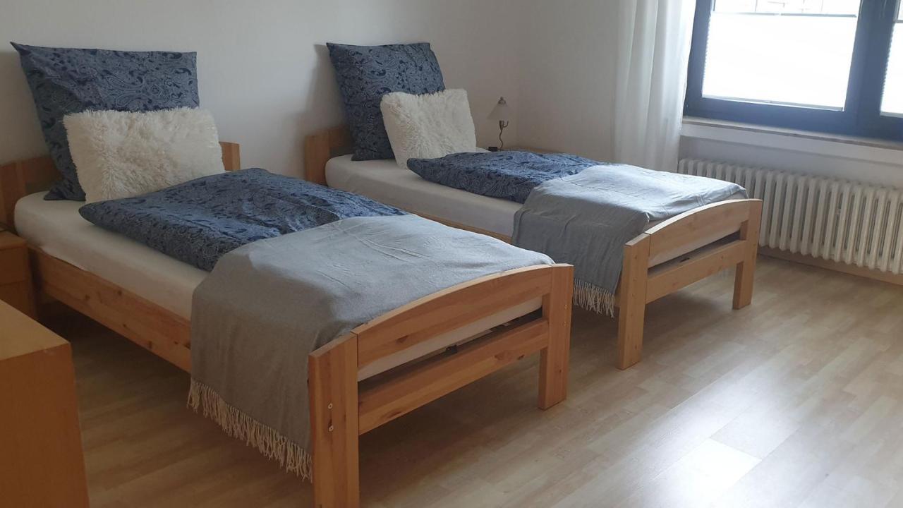 Ferienwohnung Mit Terrasse, Kostenloses Wlan, Parkplatz Bad Oeynhausen Exterior photo